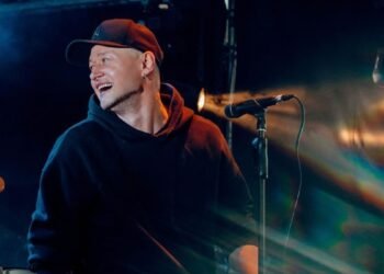 Музыка, которая спасает: Андрей Хлывнюк объявил о введении специальной категории билетов на майские концерты в Киеве