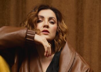 Цибульская на фоне слухов о новом материнстве снялась с беременными