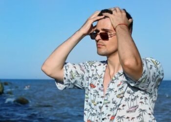 Известный украинский блогер сбросил 10 кг за четыре месяца и показал голый торс