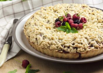 Ни молока, ни масла, только пара яиц: рецепт лучшего пирога