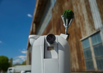 В Postup Solutions показали систему, которая самостоятельно обнаруживает и нейтрализует FPV-дроны