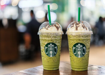 ШІ у Starbucks плутав молоко та сиропи – компанія повертається до ручного обліку