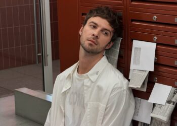 «Где-то есть человек для меня»: Макс Барских тронул зрителей премьерой песни (ВИДЕО)