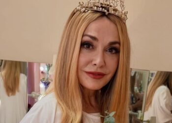 Ольга Сумская поделилась редкими архивными кадрами со своей юности