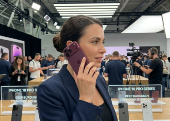Новый iPhone 18 Pro показали презентации: инсайдер раскрыл все цвета смартфона (ФОТО)