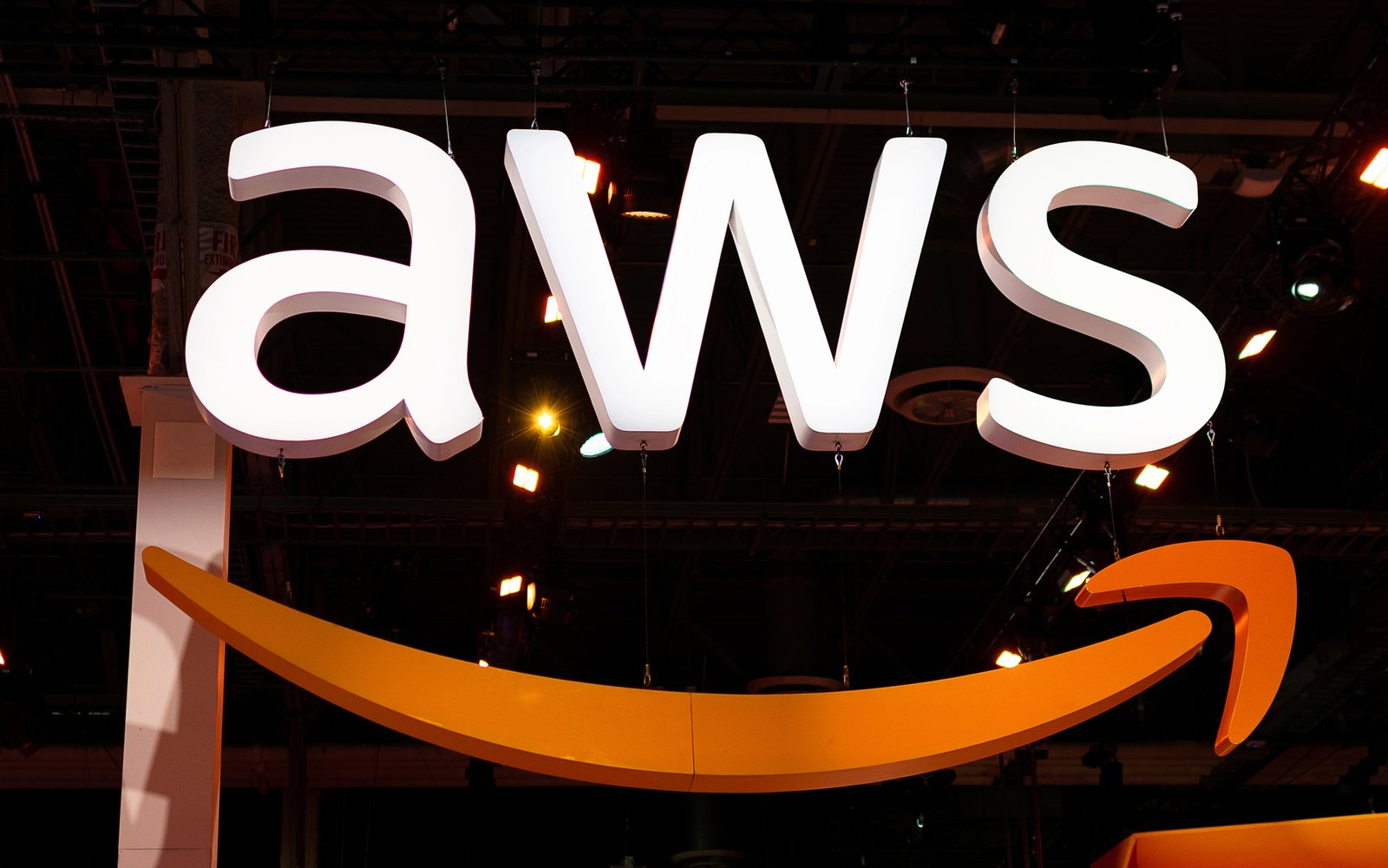 У дата-центрі Amazon виникли проблеми: не працюють деякі сервіси і українські застосунки