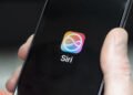 Медіа: Apple залучає Google і Nvidia для розвитку Siri нового покоління
