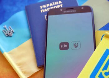 Шахраї створили фейкову «Дію»: українців попередили про нову схему
