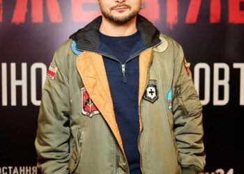 Звезду сериала «Поймать Кайдаша» запрыгнули за рулем такси, но в Сети вспыхнули споры