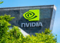 Нові ШІ-сервери Nvidia працюватимуть із системою рідинного охолодження