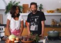 Звезда сериала «Медведь» научил коллегу варить борщ по секретному рецепту тещи-украинки (ВИДЕО)