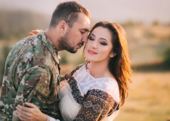 Наталья Карпа впервые рассказала, как чуть не развелась с мужем-военным: «Просто дай мне шанс»