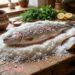 Сохранит целостность, сочность и вкус: секретный лайфхак для быстрой разморозки рыбы