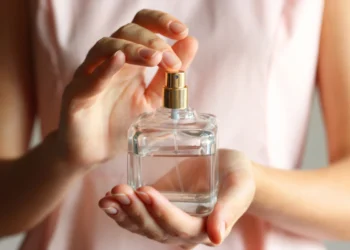 Женские духи Paco Rabanne с шлейфом