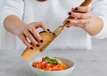 Готовить как шеф-повар станет проще: кулинарные лайфхаки, которые навсегда изменят ваше представление о кухне
