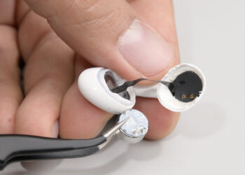 AirPods 5 стали найремонтопридатнішими навушниками Apple за всю історію