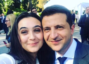 От любви до санкций — два интервью: Зеленский ввел персональные санкции против бывшей пресс-секретаря Юлии Мендель
