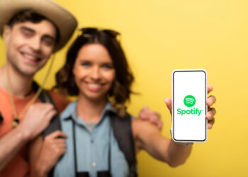 Українці зможуть слухати аудіокниги в Spotify: сервіс розширюється на понад 180 ринків