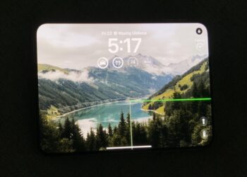 Apple відреагувала на скарги про пошкодження екрана iPhone Duo