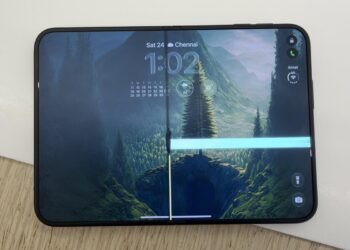 Apple могла послабити контроль якості складаного iPhone Duo